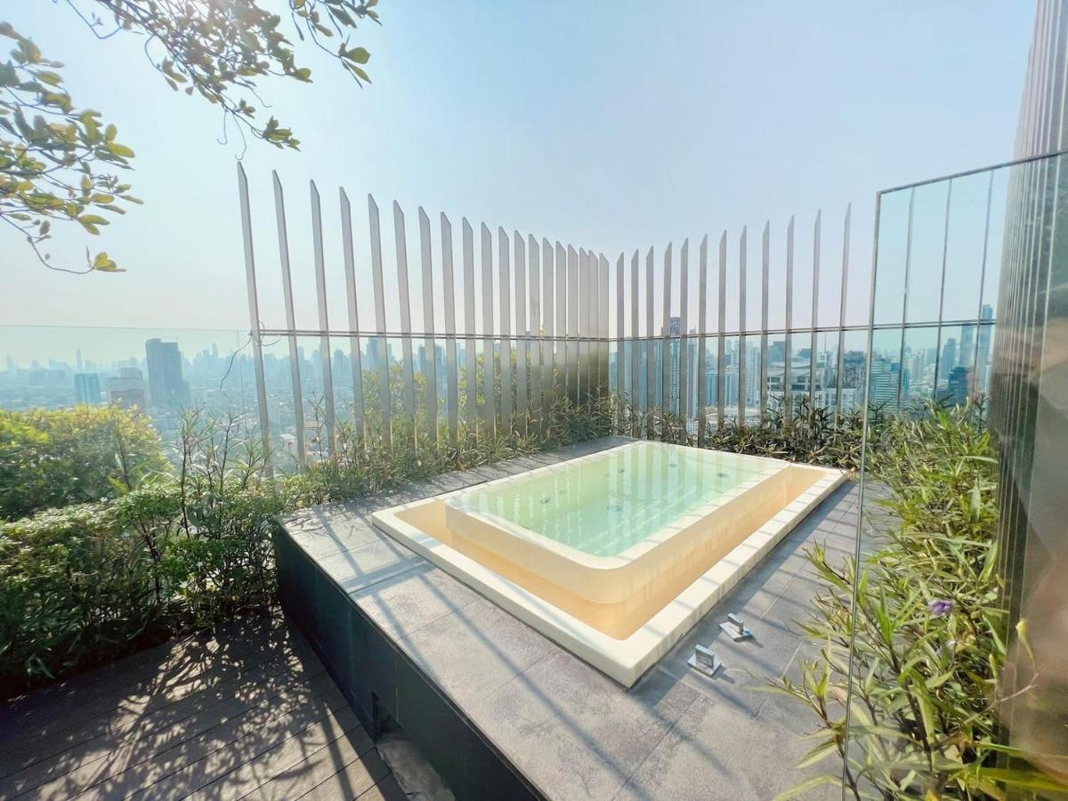 2 Bedroom Luxury Apartment 3 Min Walk From Bts Ekkamai Bangkok Eksteriør billede