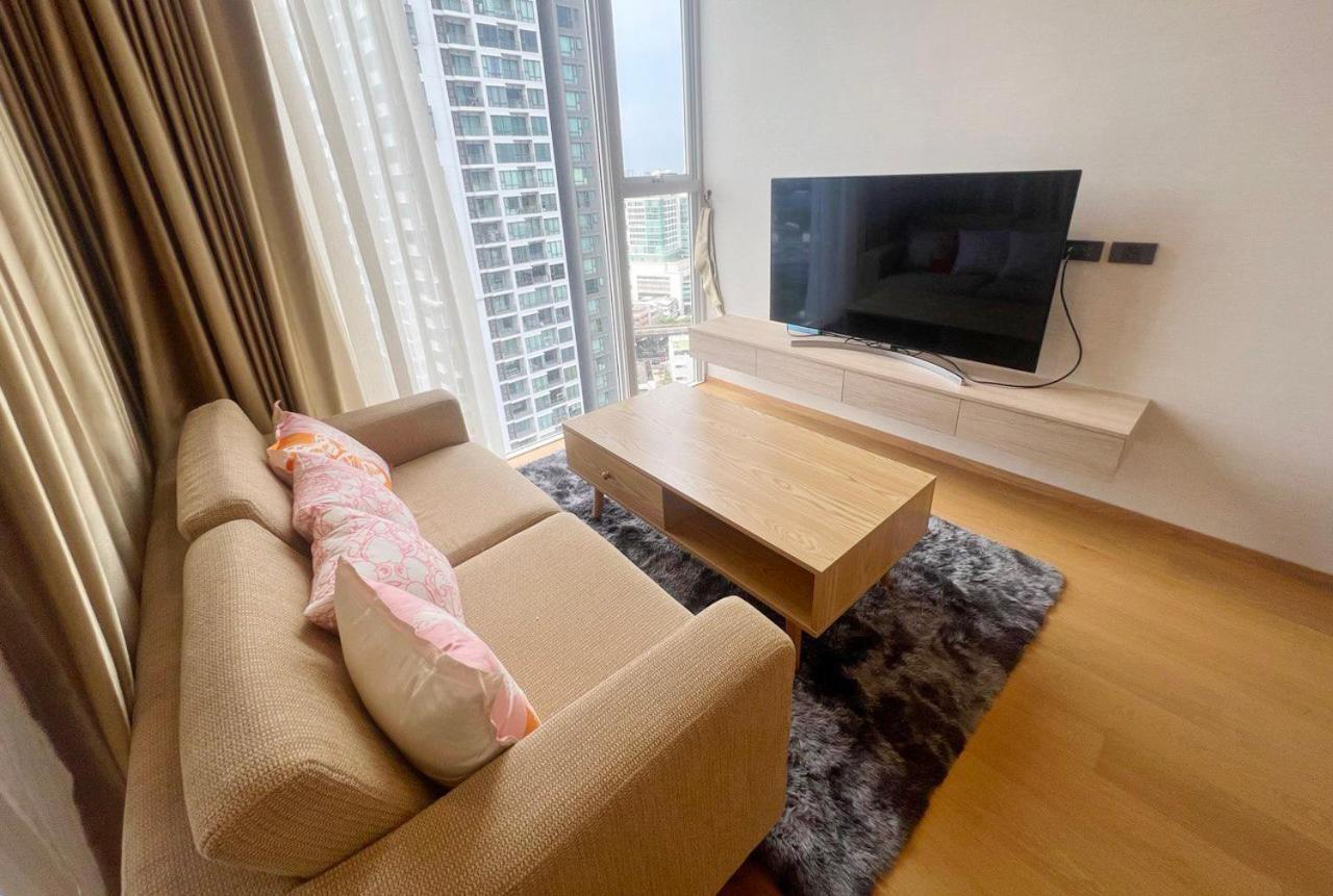 2 Bedroom Luxury Apartment 3 Min Walk From Bts Ekkamai Bangkok Eksteriør billede